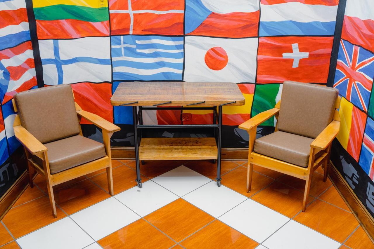 Yaki Hostel リマ エクステリア 写真